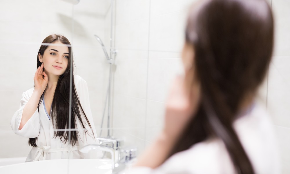 アイラインアートメイク すっぴんで浮かない整え方