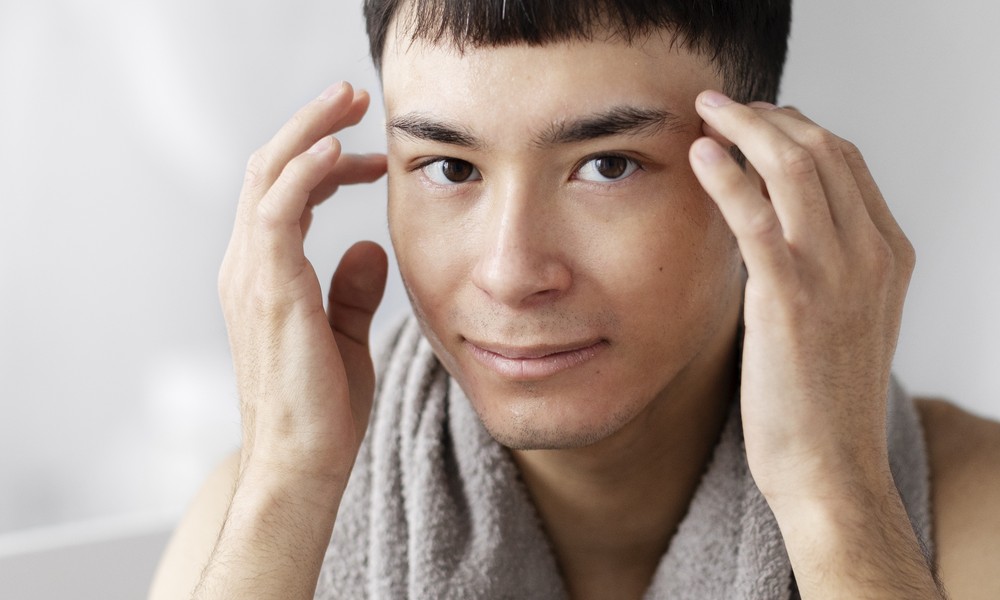 男性は眉とスカルプどちらから整える？自然さで考える選び方